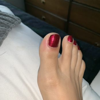 Tipsy Nails spa - Swollen toe after pedicure - Nail Salons Near Me - Long Beach, California