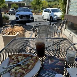 Gio's Pizza - Kimo's Hawaiian Slice with a Pepsi!!!!