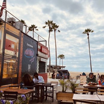 El Huarique - Patio Area - Peruvian Near Me - Venice, California