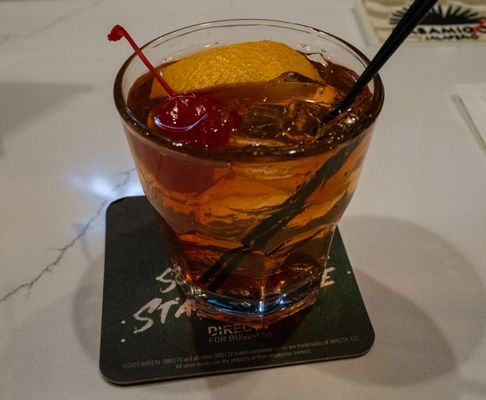 Wilma's Famous BBQ & Tavern by null