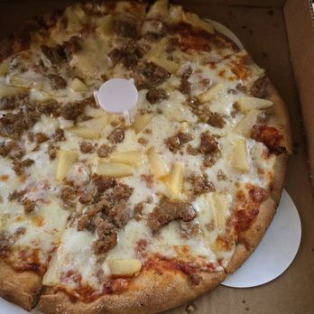 Mama J's Pizzeria - GF BYO pineapple sausauge - Pizza Near Me - Penngrove, California Mama J's Pizzeria - GF BYO pineapple sausauge - Pizza Near Me - Penngrove, California