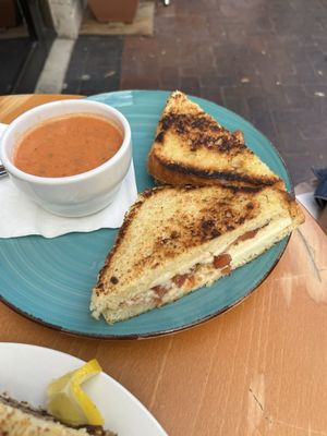 High Note Cafe by null