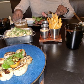Bourbon Steak - Trio of Duck Fat Fries, scallops, Truffle Mac & Cheese with lobster, Creamed Spinach, chocolate martini - Steakhouses Near Me - Washington, DC, District of Columbia