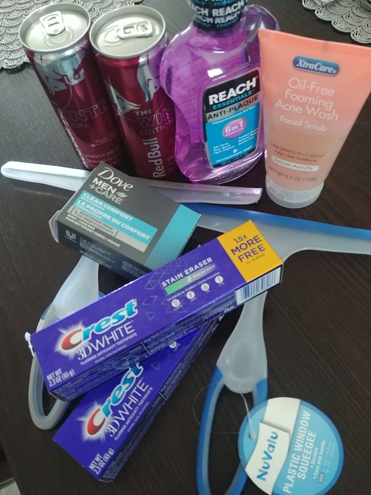 HOWDY BARGAIN CENTER 39 Photos & 42 Reviews Discount Store 8888