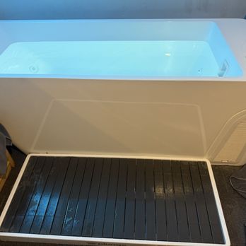 Capitol Floats - The plunge bath with salt water in it was amazing after washing off, then going in the sauna then rinsing then getting back in - Float Spa Near Me - Auburn, California