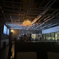 The Republik - The bar- no waiting!