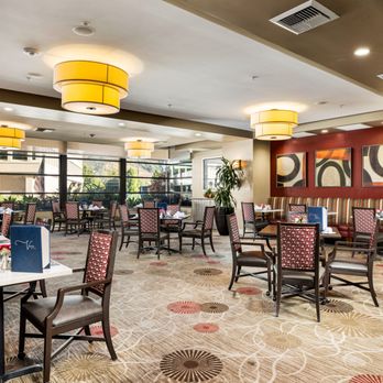 Ivy Park at Burbank - Community restaurant - Assisted Living Facilities Near Me - Burbank, California Ivy Park at Burbank - Community restaurant - Assisted Living Facilities Near Me - Burbank, California