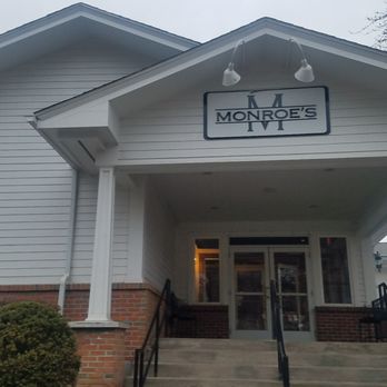 Monroe's Restaurant - Italian Near Me - Rochester, New York