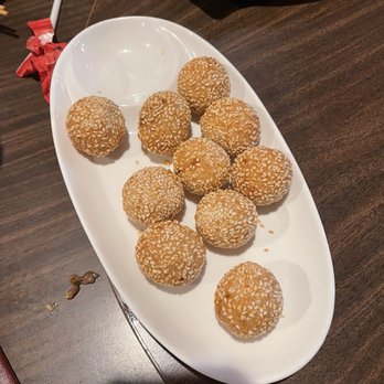 Peking Restaurant - Sesame balls - Chinese Near Me - Fairfield, California Peking Restaurant - Sesame balls - Chinese Near Me - Fairfield, California