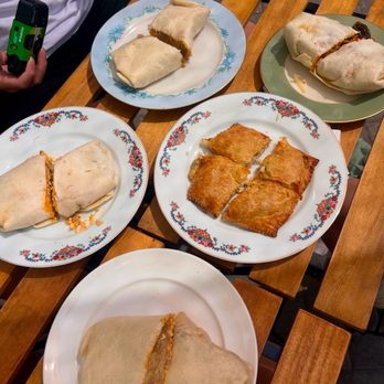 Cafe Lupine - Breakfast burritos and chicken pot pie - Coffee & Tea Near Me - Truckee, California