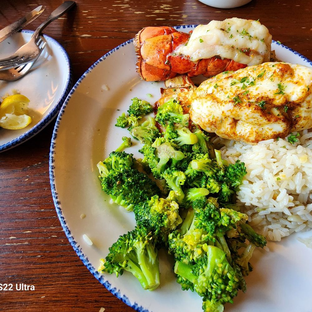 Red Lobster - Seafood Near Me - Port Charlotte, Florida