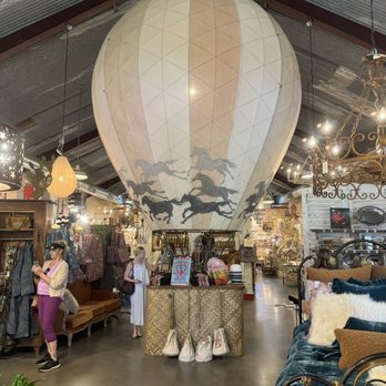 Junk Gypsy - Inside 9.20.25 - Jewelry Near Me - Round Top, Texas