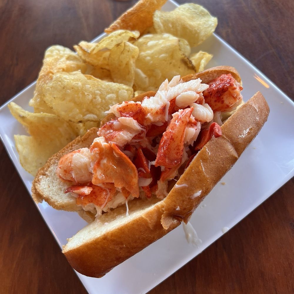 Murphys Grade - Hot spicy lobster roll and chips - Seafood Near Me - Murphys, California Murphys Grade - Hot spicy lobster roll and chips - Seafood Near Me - Murphys, California