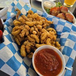 Bob's Seafood - Fried calamari