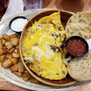 Another Broken Egg Cafe - Southwest omelet with fresh guacamole - Breakfast & Brunch Near Me - Winter Park, Florida