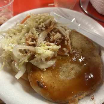Tierra Y Sazon - Pupusas - Salvadoran Near Me - Reno, Nevada