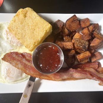 Smith & Kings - 2 Egg Breakfast - Cocktail Bars Near Me - Honolulu, Hawaii
