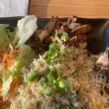 Saigon Eatery - Fried Rice with Grilled Chicken - Vietnamese Near Me - Woburn, Massachusetts Saigon Eatery - Fried Rice with Grilled Chicken - Vietnamese Near Me - Woburn, Massachusetts