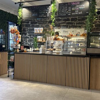 Hectare Cafe - Store front - Coffee Roasteries Near Me - Montreal, Quebec