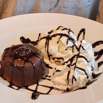 Playmakers - Ridgefield - Lava cake yuuummy - Sports Bars Near Me - Ridgefield, Washington