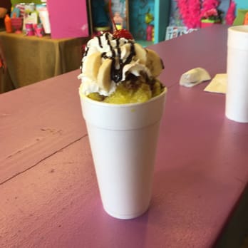 Trailer Trash Treatz - Banana split - Food Trucks Near Me - Choctaw, Oklahoma