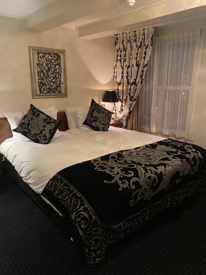 Ambassade Hotel by null