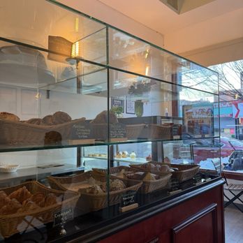 Masa Madre Artisanal Bakery - Bakeries Near Me - Woodside, New York