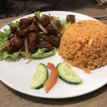 Chez Cay - Bo luc lac (beef with tomato rice) - Chinese Near Me - Paris, 75 Chez Cay - Bo luc lac (beef with tomato rice) - Chinese Near Me - Paris, 75