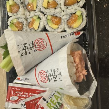 MakiMaki Sushi - Salmon Avocado Cutup and Spicy Tuna Handroll - Sushi Bars Near Me - New York, New York
