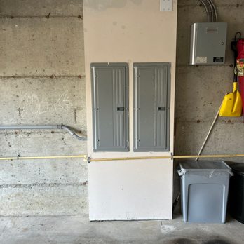 Huckleberry Electric - 200amp panel replacement - Electricians Near Me - Edmonds, Washington Huckleberry Electric - 200amp panel replacement - Electricians Near Me - Edmonds, Washington