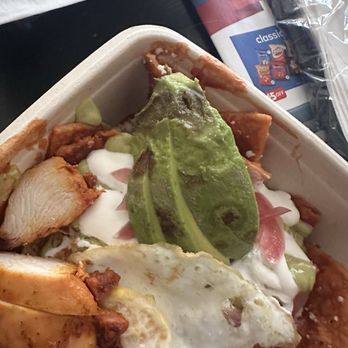 Amor A Mi - avocado with brown spots in Chilaquiles - Mexican Near Me - Burbank, California
