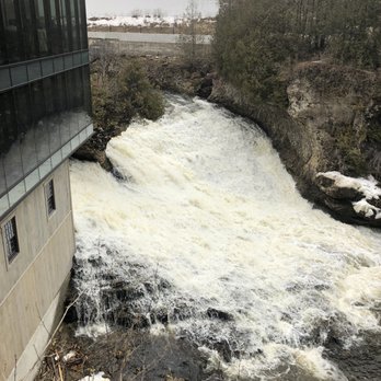 Elora Gorge Conservation Area - View of the Almira Mill restaurant and a little waterfall - Parks Near Me - Elora, Ontario
