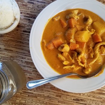 Basilic Essentially Thai - Yello chicken curry. Oh. Em. Gee. - Thai Near Me - Seattle, Washington Basilic Essentially Thai - Yello chicken curry. Oh. Em. Gee. - Thai Near Me - Seattle, Washington