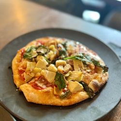 Bellona Kitchen - Spices tofu garlic and artichoke pizza
