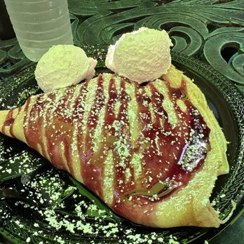 Mimi’s Famous Crepes - Lemon Dé La Cream- French cream cheese, strawberries, blueberries, raspberry sauce, & lemon glaze - Creperies Near Me - St. Augustine, Florida Mimi’s Famous Crepes - Lemon Dé La Cream- French cream cheese, strawberries, blueberries, raspberry sauce, & lemon glaze - Creperies Near Me - St. Augustine, Florida