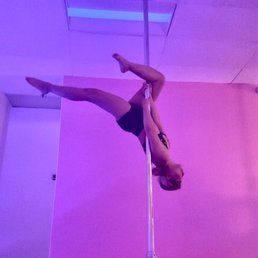 Learning leg hangs for the first time! Learning leg hangs for the first time!