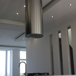 TB-General Timmerfabriek en Onderhoudsbedrijf - Afwerking woonkamer met open keuken door TB-General.