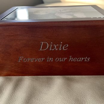 Small Paws Cremations - Pet Cremation Services Near Me - Los Angeles, California