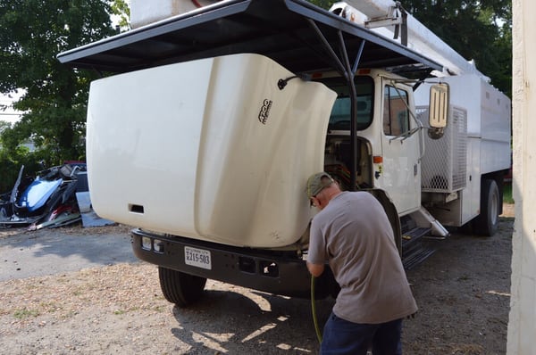 B & E Auto Collision Center