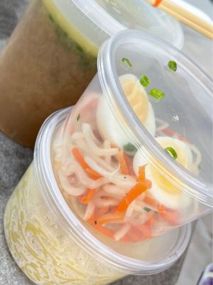 Mi & Yu Noodle Bar by null
