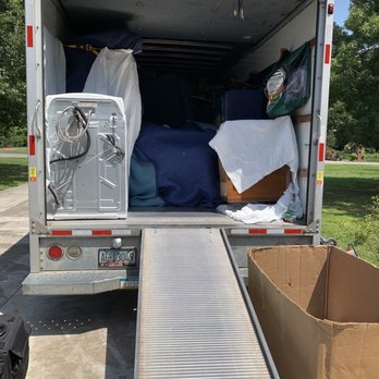 Carolina Xpress Transport - They rent UHaul trucks for their moves - Movers Near Me Carolina Xpress Transport - They rent UHaul trucks for their moves - Movers Near Me