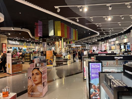 Los Cabos International Airport by null