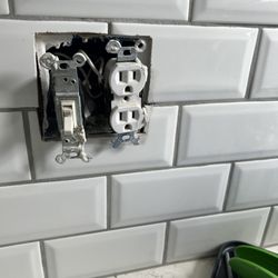 Kurtis Kitchen & Bath - Let all plugs hanging and said I could put back