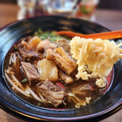 Yaowarat Thai Street Food by null