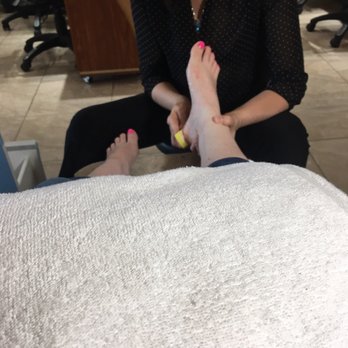 California Nails Design - Again scrubbing feet after color is applied smh - Nail Salons Near Me - El Cajon, California