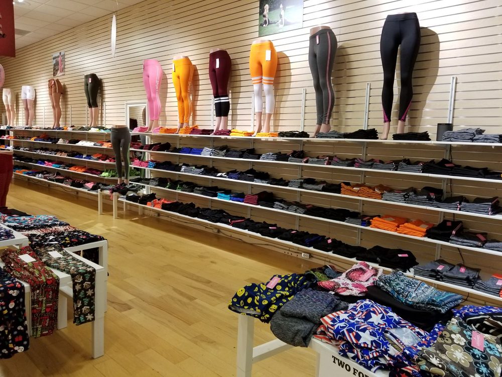 LEGGINGS PARK Updated September 2024 9585 SW Washington Square Rd