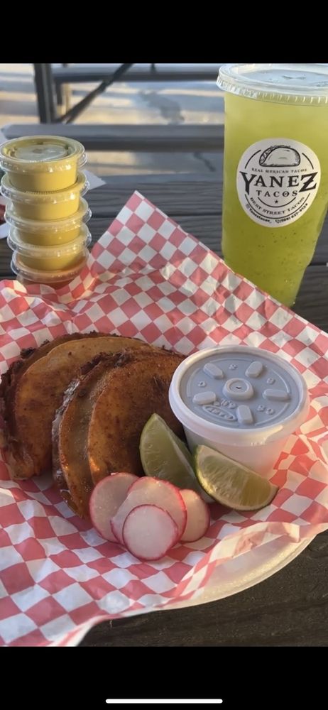 Yanez Tacos