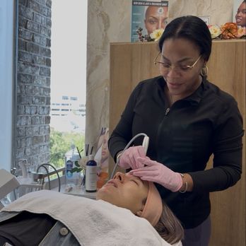 Soiree Aesthetics - Hydrodermabrasion facial - Medical Spas Near Me - Houston, Texas Soiree Aesthetics - Hydrodermabrasion facial - Medical Spas Near Me - Houston, Texas