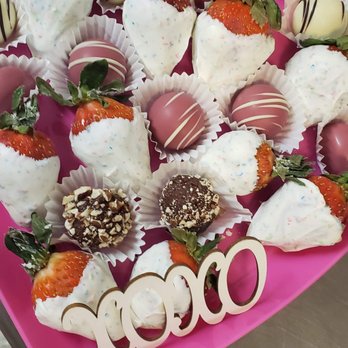 Cheese and Chocolate Queen Shop - Valentine's treats!! - Chocolatiers & Shops Near Me - Spring, Texas Cheese and Chocolate Queen Shop - Valentine's treats!! - Chocolatiers & Shops Near Me - Spring, Texas