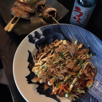 Kuma - The okonomiyaki with bacon and the sticks with chicken and mushrooms. - Japanese Near Me - Copenhagen, 84
